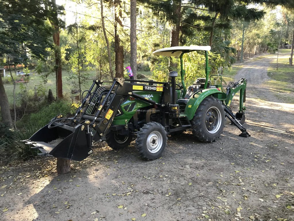 Mini tracteur agricole multifonction 4x4, compact, avec démarrage électrique et chargeur frontal intégré