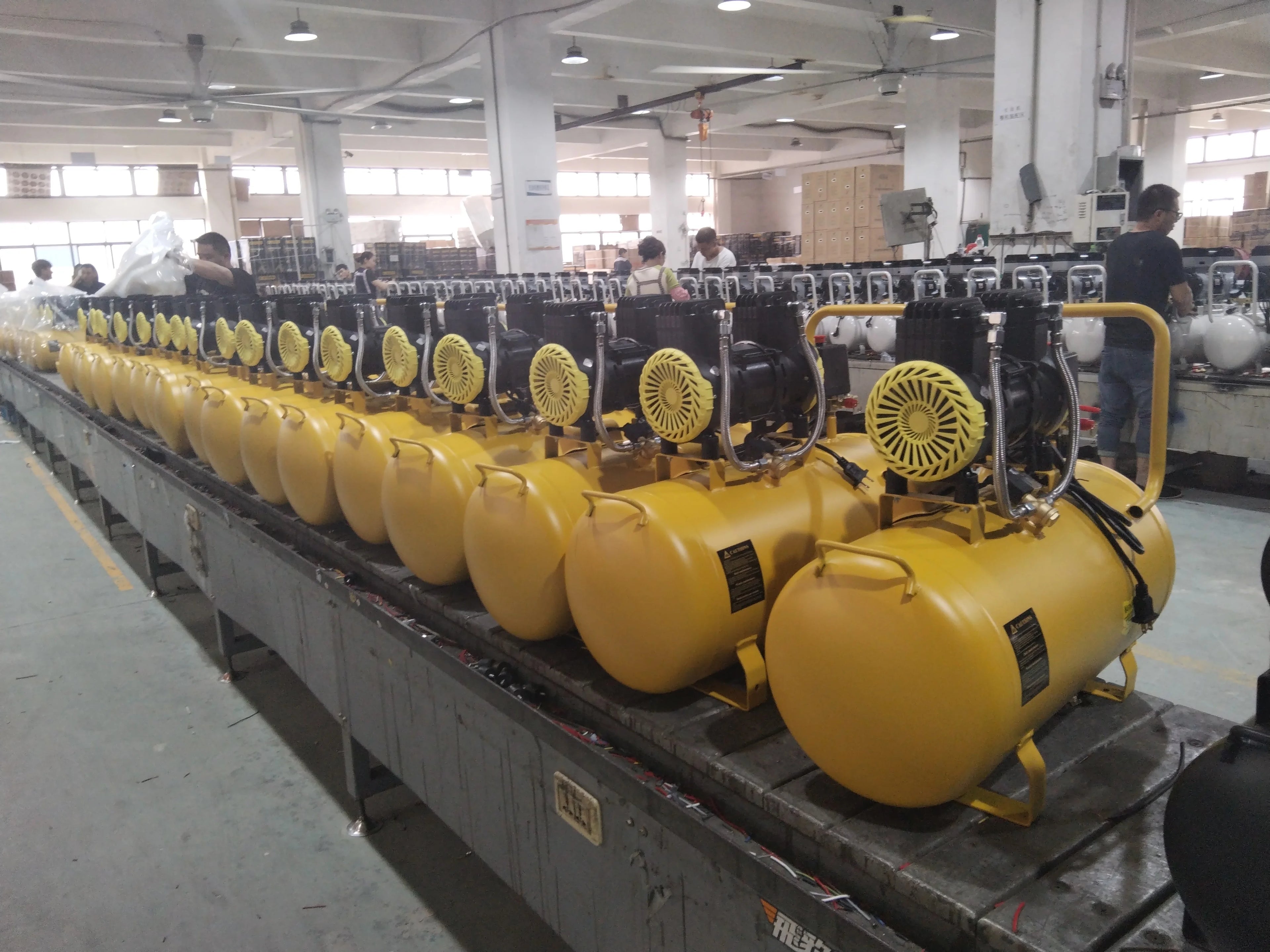 Compresseur d’air industriel silencieux sans huile, 8 bars