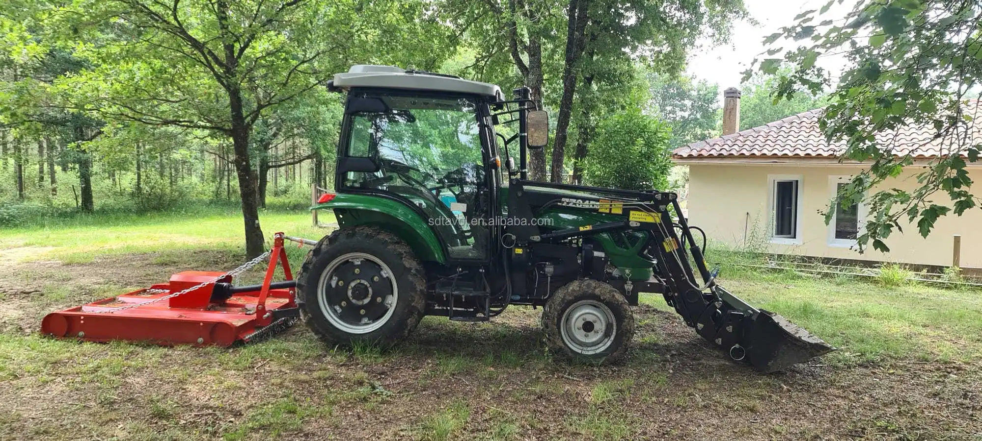Mini tracteur agricole multifonction 4x4, compact, avec démarrage électrique et chargeur frontal intégré